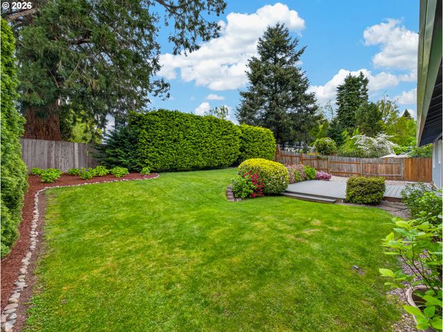 8479 Sw TYGH Loop, Tualatin, OR 97062