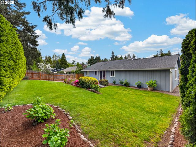 8479 Sw TYGH Loop, Tualatin, OR 97062