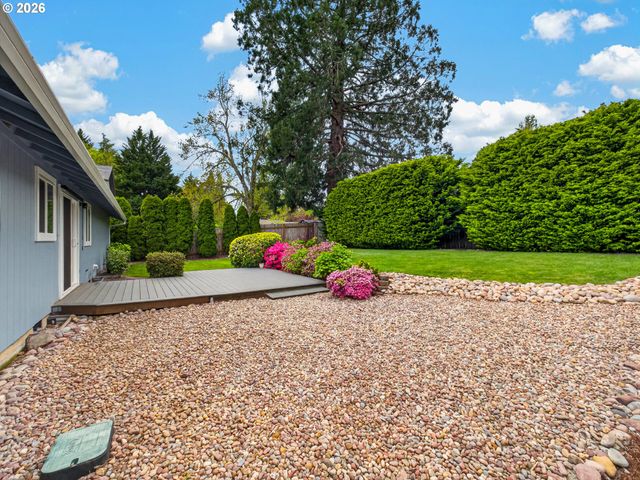8479 Sw TYGH Loop, Tualatin, OR 97062