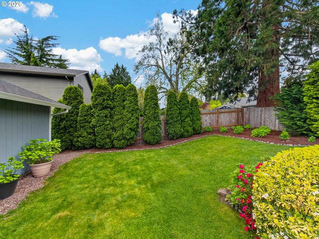 8479 Sw TYGH Loop, Tualatin, OR 97062