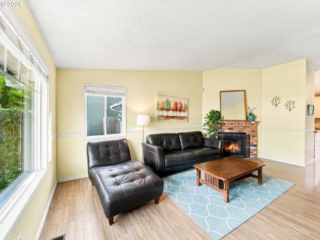 8479 Sw TYGH Loop, Tualatin, OR 97062