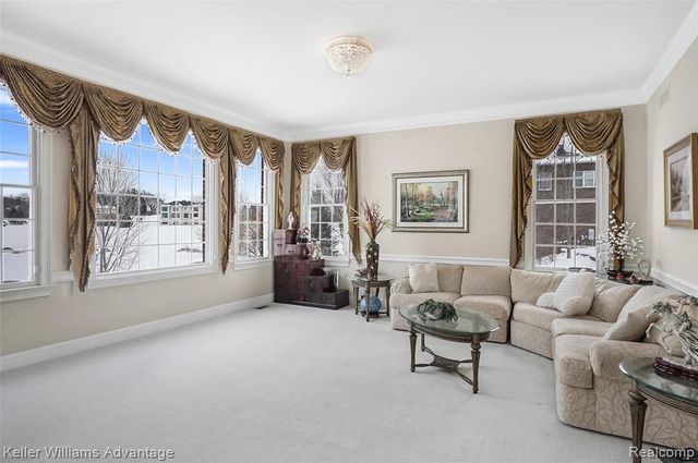 3860 S Shoreline Drive, Milford, MI 48381