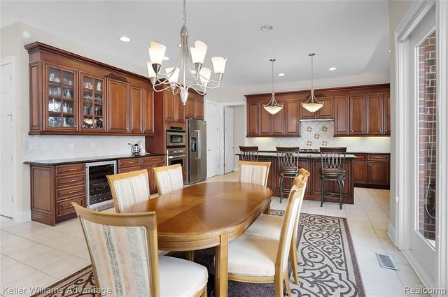 3860 S Shoreline Drive, Milford, MI 48381