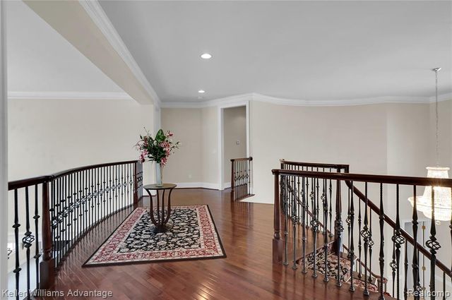 3860 S Shoreline Drive, Milford, MI 48381