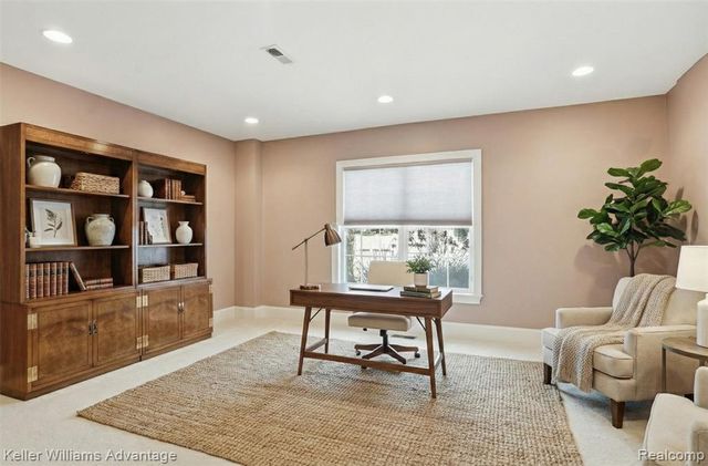 3860 S Shoreline Drive, Milford, MI 48381