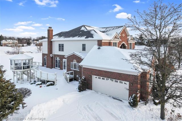 3860 S Shoreline Drive, Milford, MI 48381