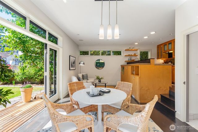 1819 39th Avenue E, Seattle, WA 98112