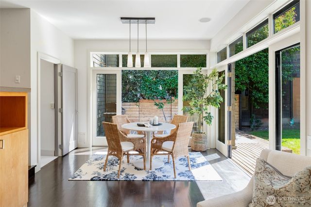 1819 39th Avenue E, Seattle, WA 98112