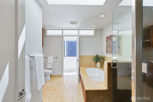 1819 39th Avenue E, Seattle, WA 98112