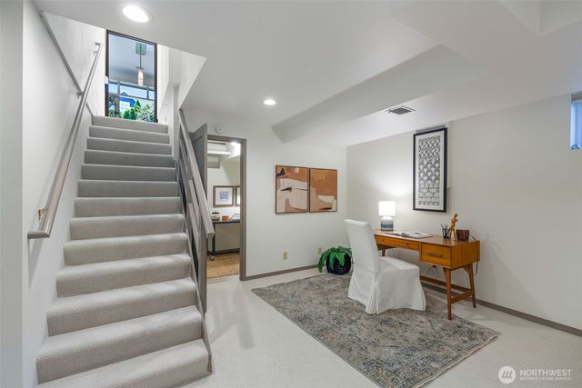 1819 39th Avenue E, Seattle, WA 98112