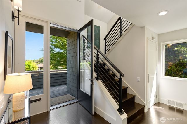 1819 39th Avenue E, Seattle, WA 98112