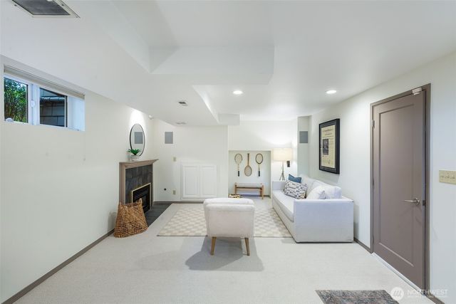 1819 39th Avenue E, Seattle, WA 98112