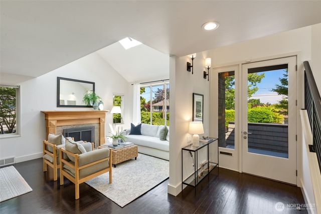 1819 39th Avenue E, Seattle, WA 98112