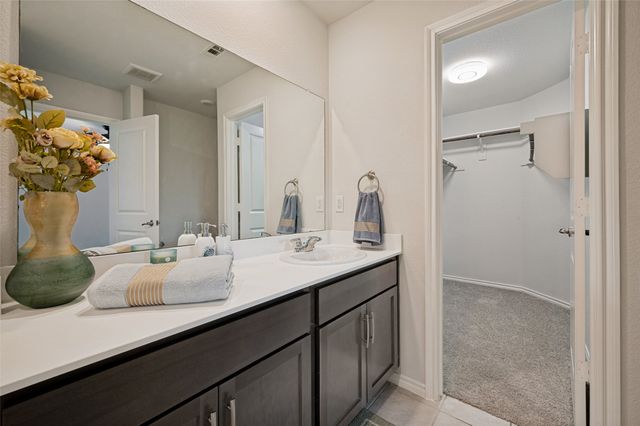 905 English Drive, Aubrey, TX 76227
