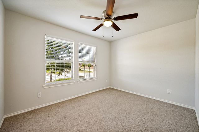905 English Drive, Aubrey, TX 76227