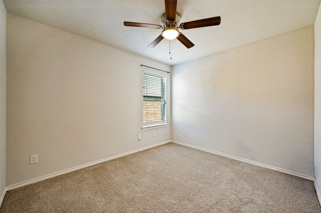 905 English Drive, Aubrey, TX 76227
