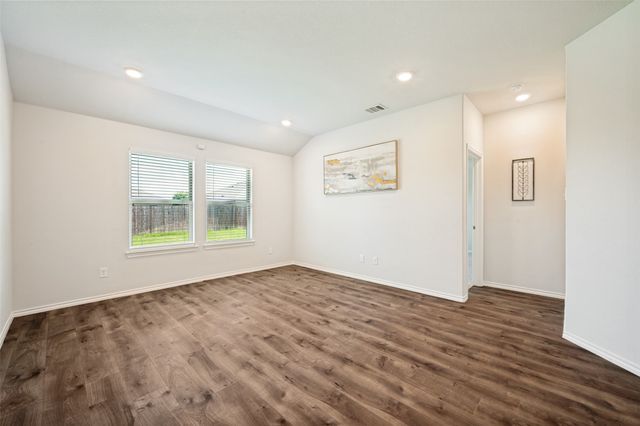 905 English Drive, Aubrey, TX 76227
