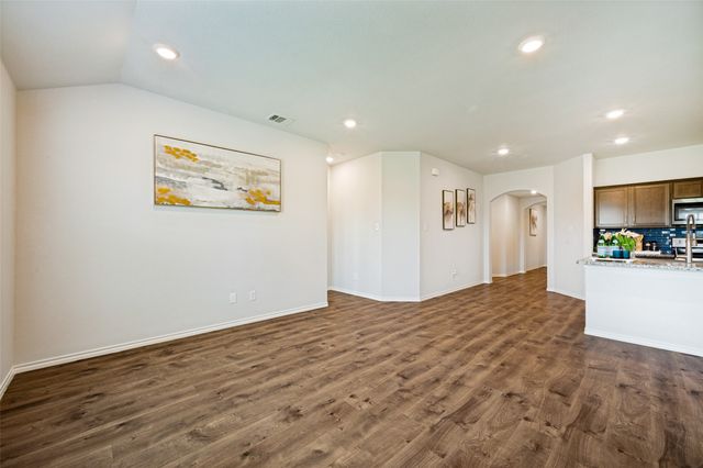 905 English Drive, Aubrey, TX 76227