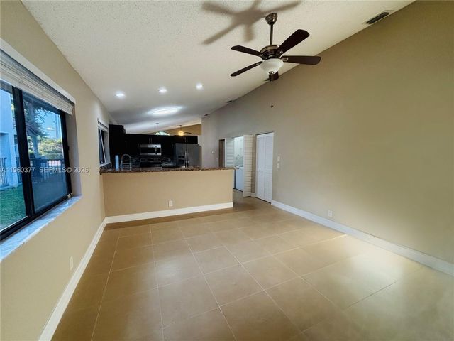 4176 NW 5th Drive, Deerfield Beach, FL 33442