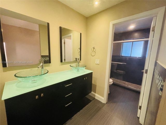 4176 NW 5th Drive, Deerfield Beach, FL 33442