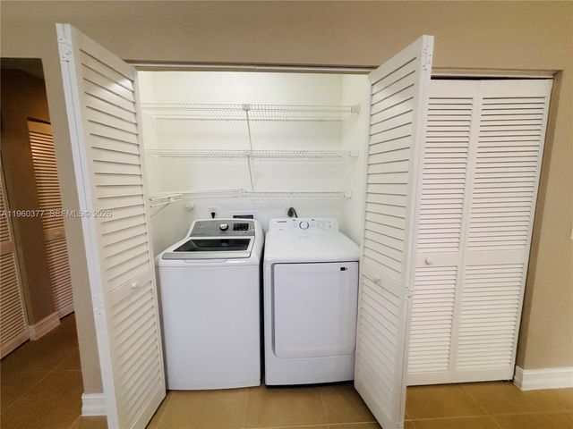 4176 NW 5th Drive, Deerfield Beach, FL 33442
