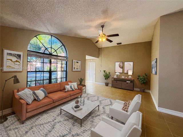 4176 NW 5th Drive, Deerfield Beach, FL 33442