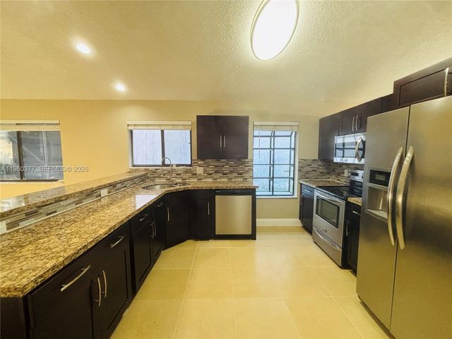 4176 NW 5th Drive, Deerfield Beach, FL 33442