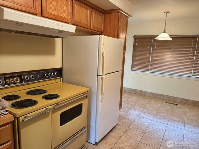 3112 S Melrose Street, Tacoma, WA 98405