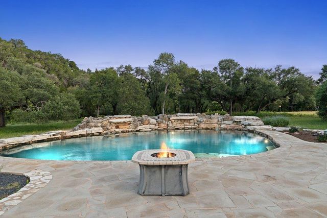 4605 Wild Cow CV, Spicewood, TX 78669