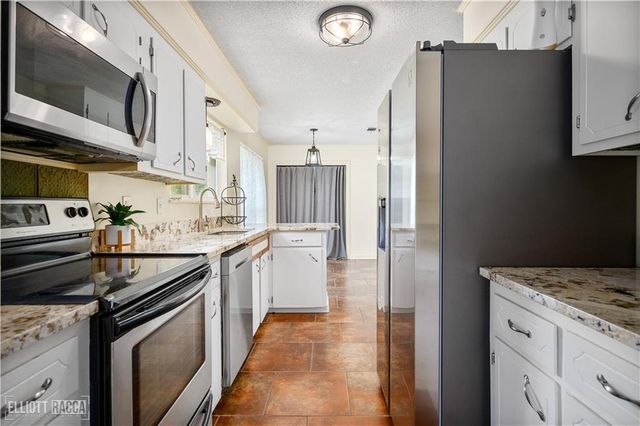 417 FENDLER Parkway, Pineville, LA 71360