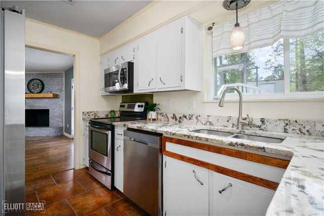 417 FENDLER Parkway, Pineville, LA 71360