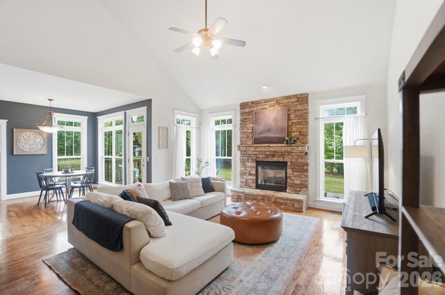 714 Richland Drive, Huntersville, NC 28078