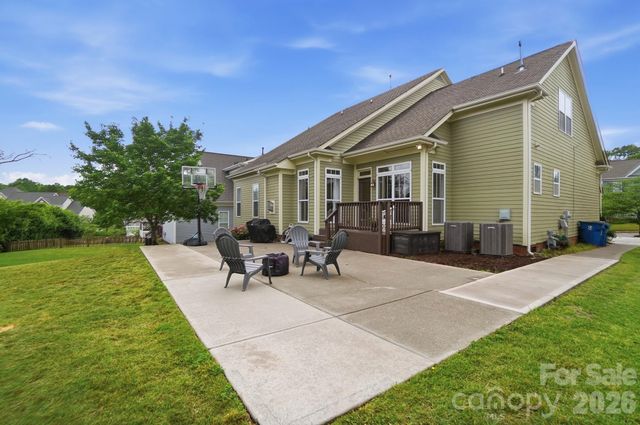 714 Richland Drive, Huntersville, NC 28078