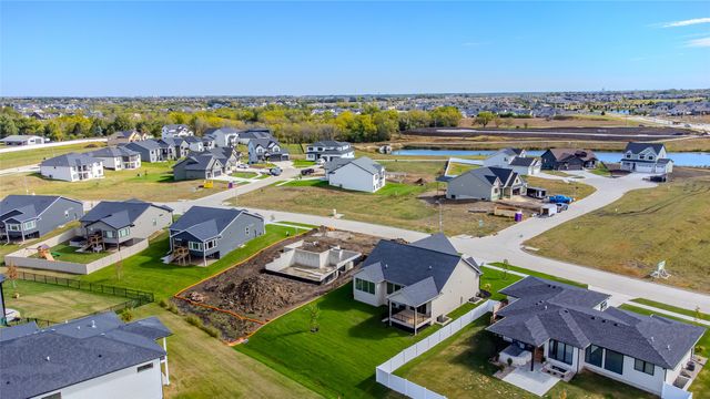 820 NW Prairie Rose Lane, Waukee, IA 50263