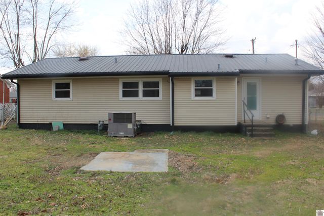 1506 Murray Street, Mayfield, KY 42066