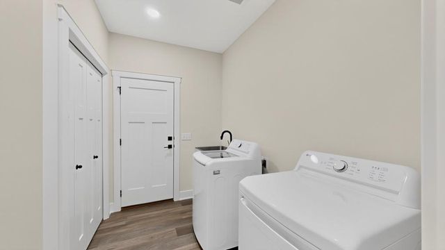 2453 14th Avenue SW, Rochester, MN 55902