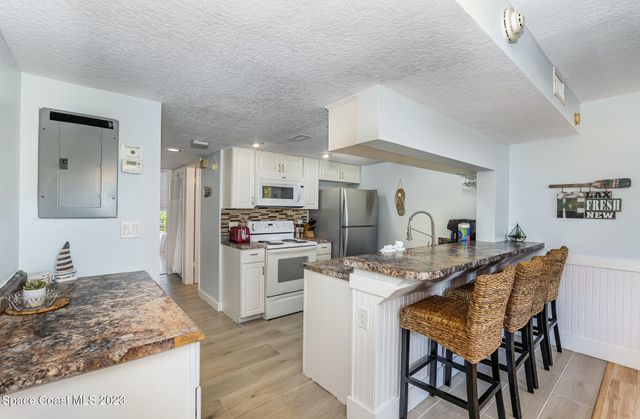 7400 Ridgewood Avenue 102, Cape Canaveral, FL 32920