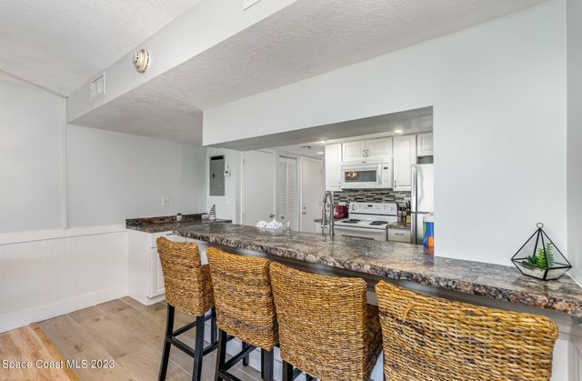 7400 Ridgewood Avenue 102, Cape Canaveral, FL 32920