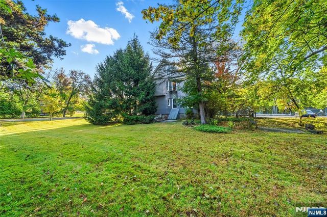 150 Tappan Road, Harrington Park, NJ 07640