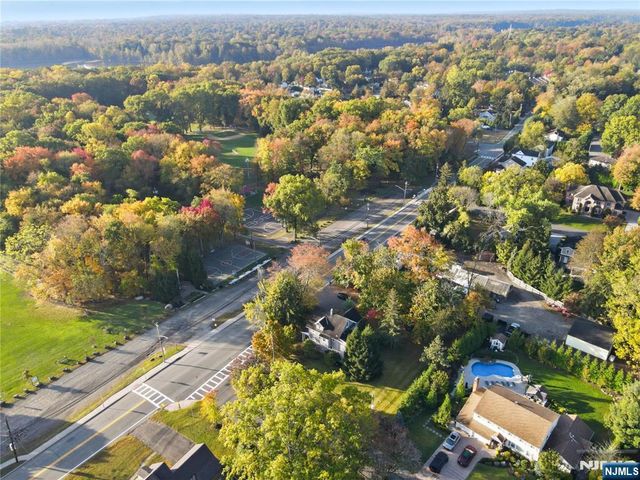 150 Tappan Road, Harrington Park, NJ 07640