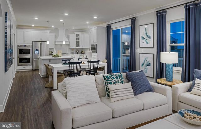 10752 BOREALIS LN, White Plains, MD 20695