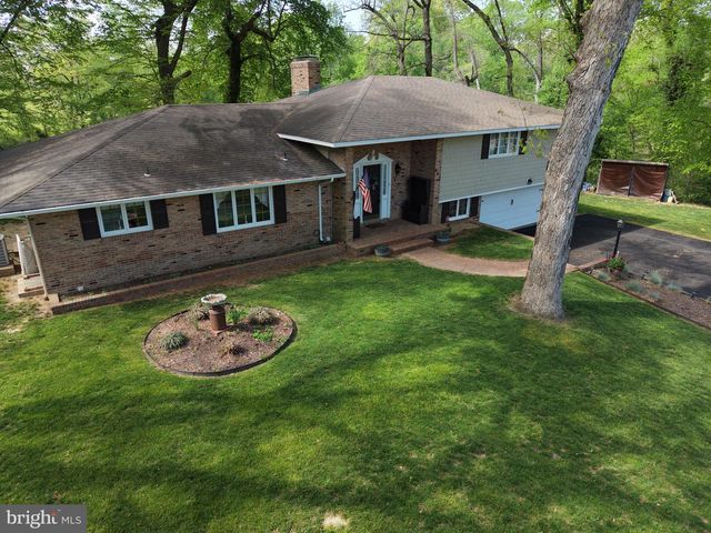 647 MCCAULEY POND RD, Harrington, DE 19952