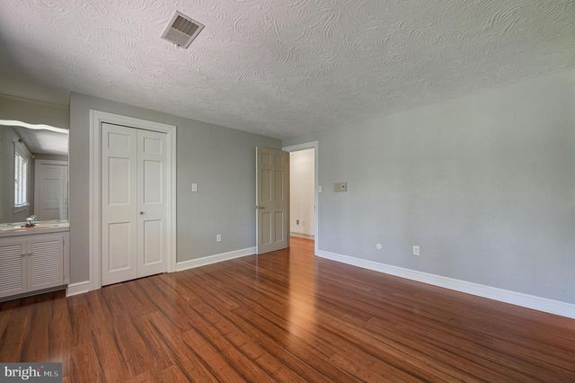 647 MCCAULEY POND RD, Harrington, DE 19952