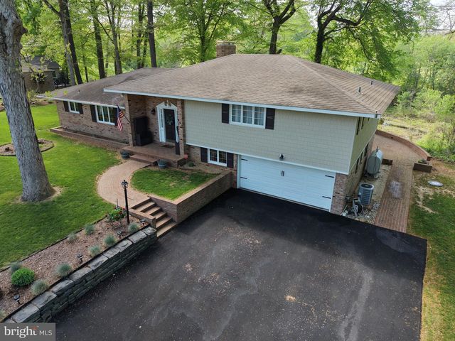 647 MCCAULEY POND RD, Harrington, DE 19952