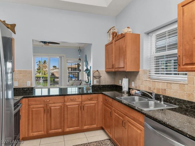 366 Angler DR 1602, Goodland, FL 34140