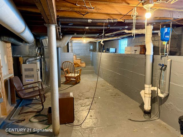 1905 Stanley Street, Saginaw, MI 48602