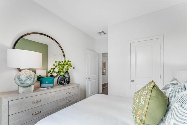 9727 Avalon View Drive, Cypress, TX 77433