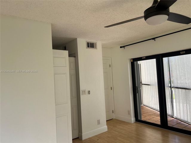 3940 Victoria Dr, West Palm Beach, FL 33406