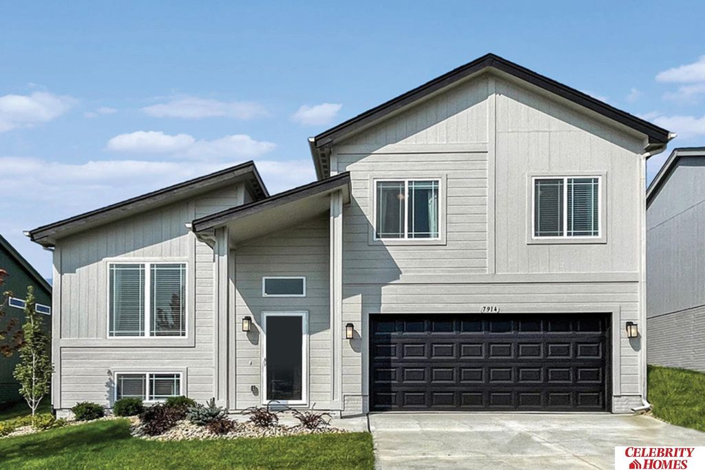 8620 S 177 Avenue, Omaha, NE 68136