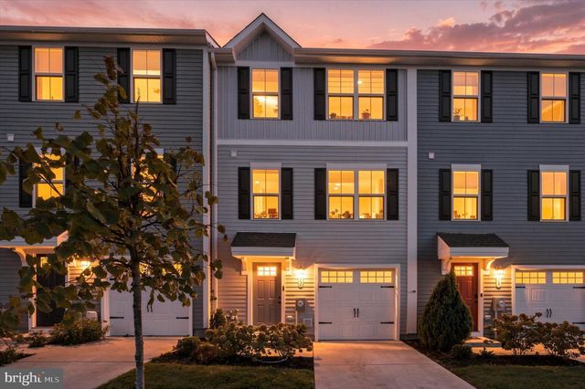 12 L WENDOWSKI ST, Beverly, NJ 08010
